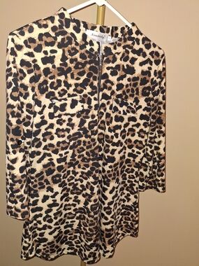 Animal Print Zip-Front Tunic - Leopard Pattern